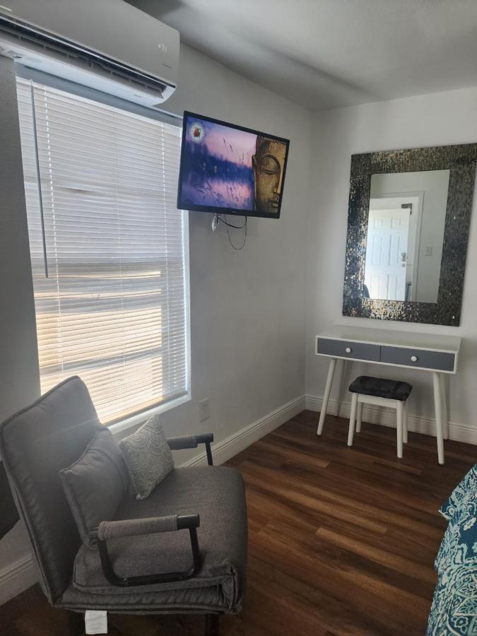 Diamond 2 Apartment Tampa Luaran gambar